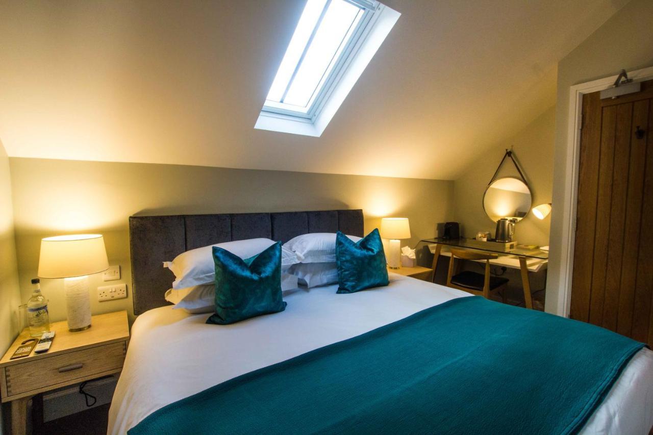 Twin Beds or Queen Bed